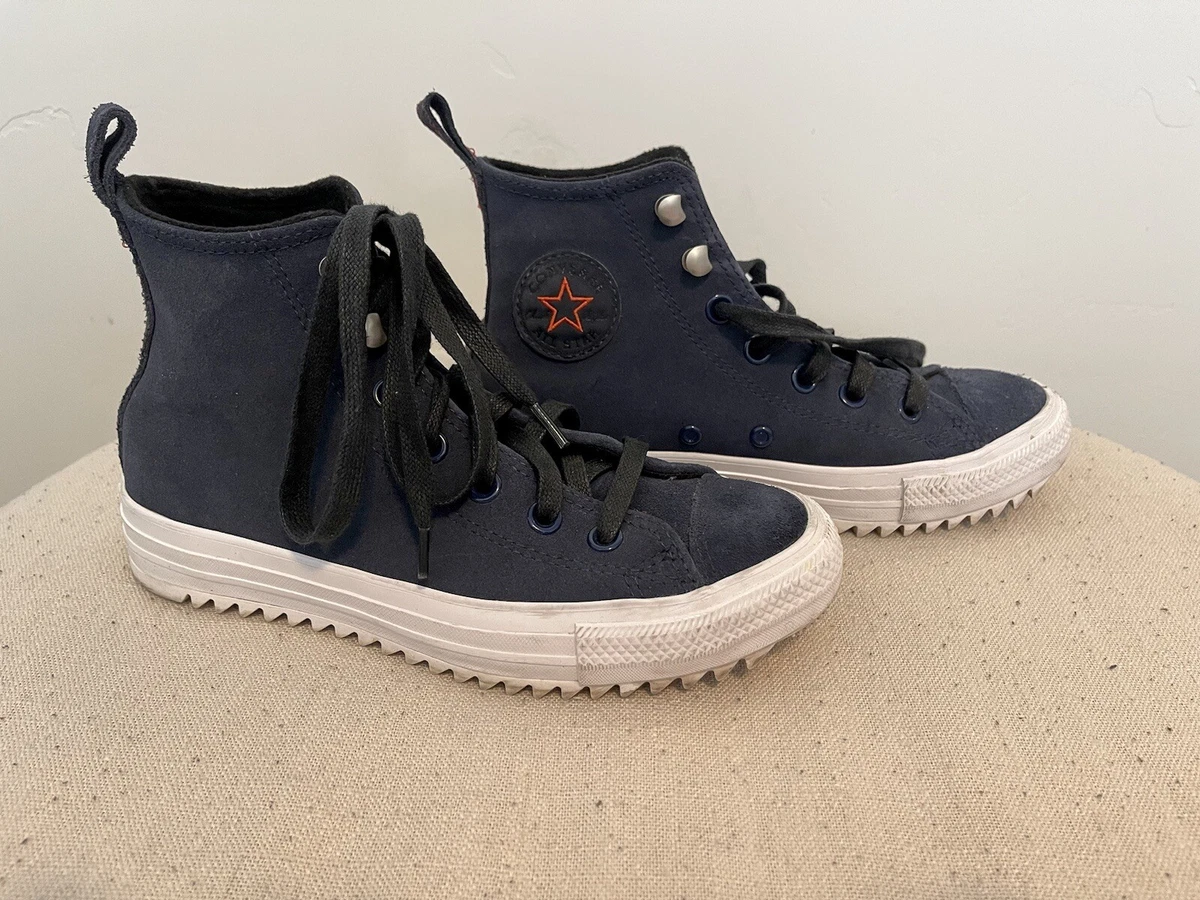Chuck taylor best sale hiking