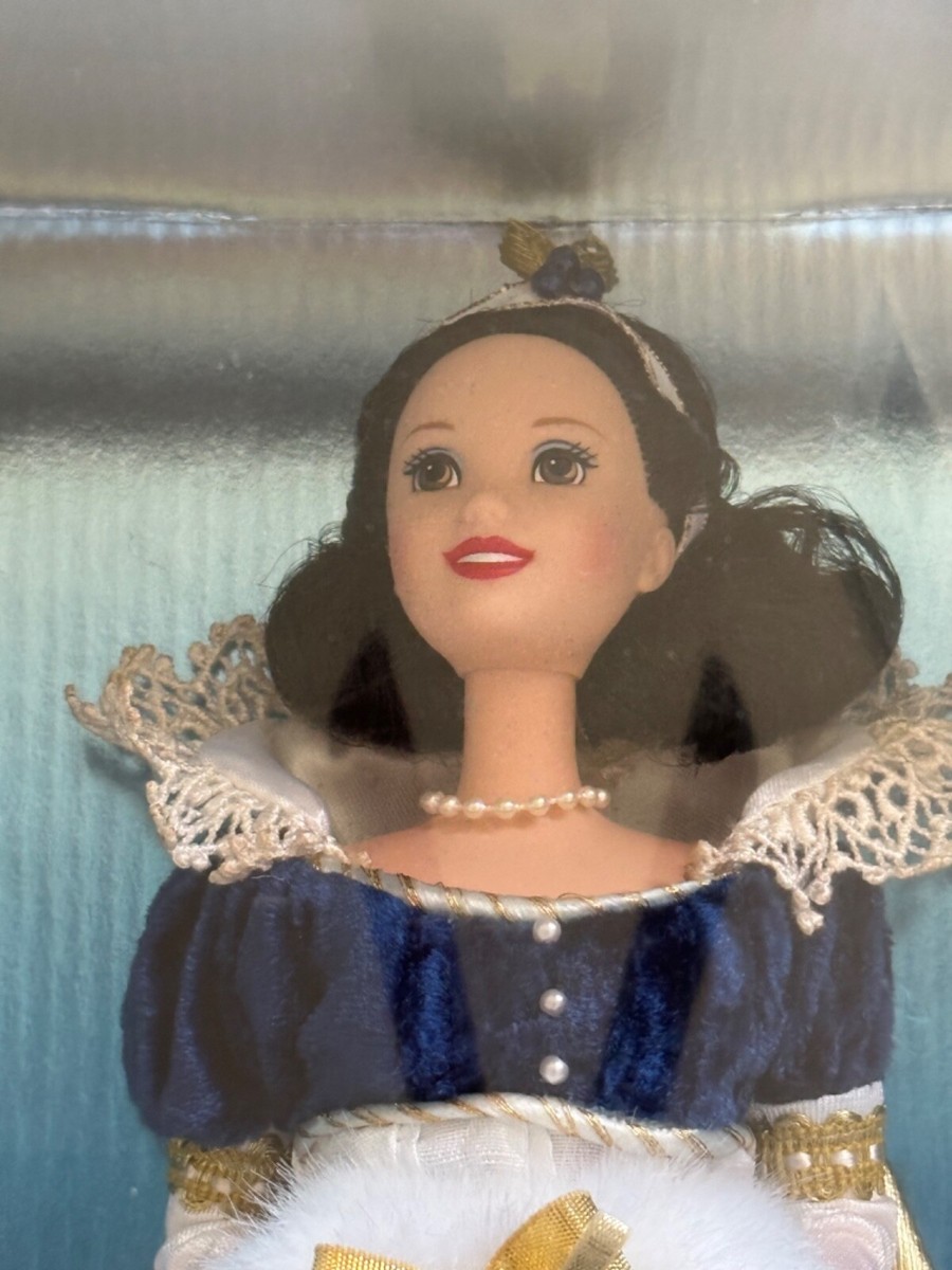 Disney's Snow White Holiday Princess Barbie Doll 3rd in Series