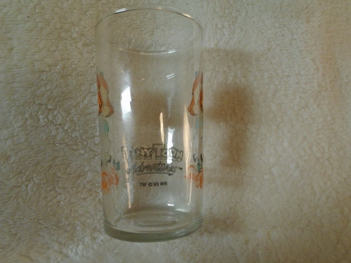 Tiny Tunes Adventures Classic Vintage "Elmyra Duff" RARE! Small Drinking Glass - Picture 5 of 10