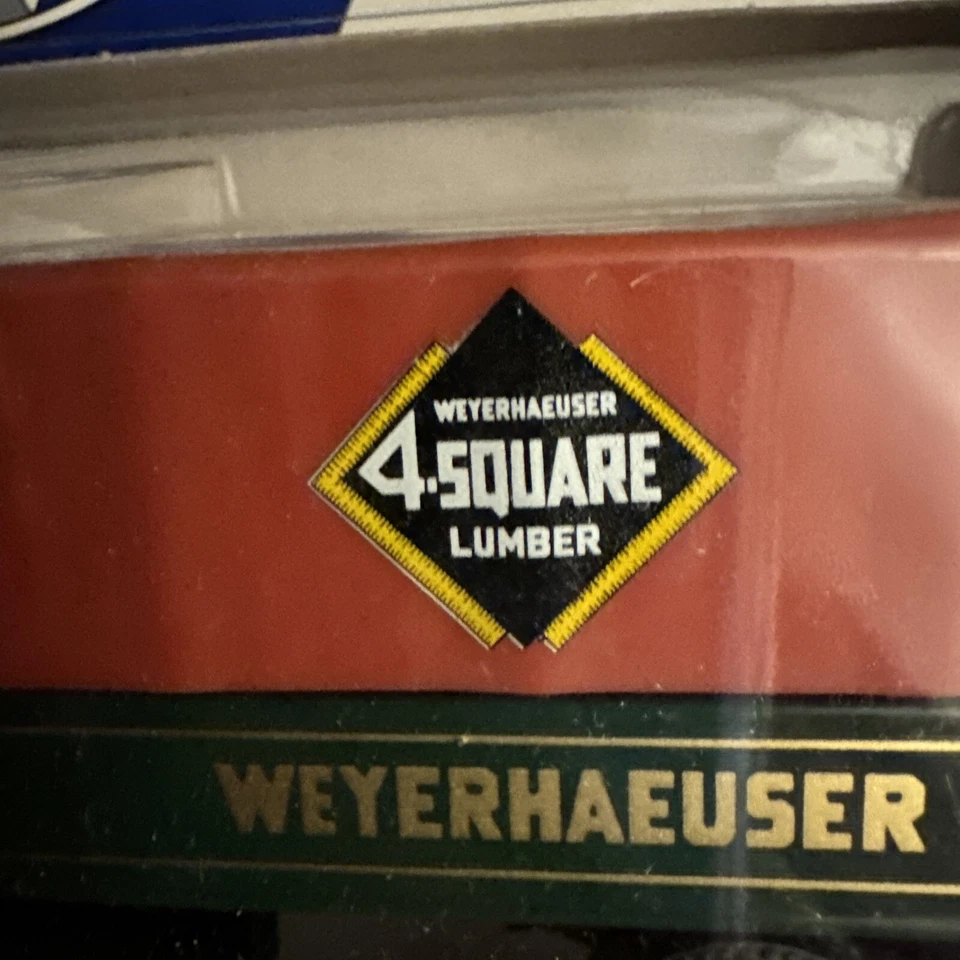 1991 Hartoy 1/64 AHL 1939 Peterbilt 260 Weyerhaeuser 4-Square Lumber Truck NIB - Image 2 of 4
