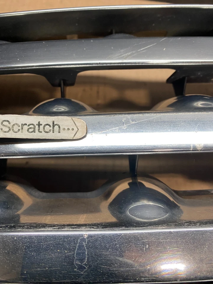 2003 2004 2005 Infiniti FX35 Grill Grille W/ Emblem Oem E4549 DG1 - Image 4 of 4