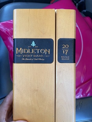 2017 Midleton Very Rare EMPTY Wooden Box & Certificate of Authenticity (COA)