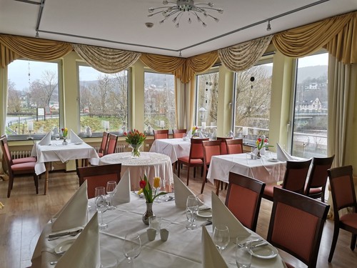 Eifel Rursee Simmerath Kurzurlaub 5 Tage | Hotelgutschein ÜF 2P Pool & Sauna - Bild 7 von 12