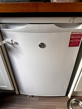 Hoover HFZE54W Under-Counter Upright Freezer 91L White 4 Drawer Manual