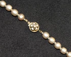 VINTAGE MIRIAM HASKELL BAROQUE NIKI KNOTTED SILVER / GRAY PEARL NECKLACE, 23 IN