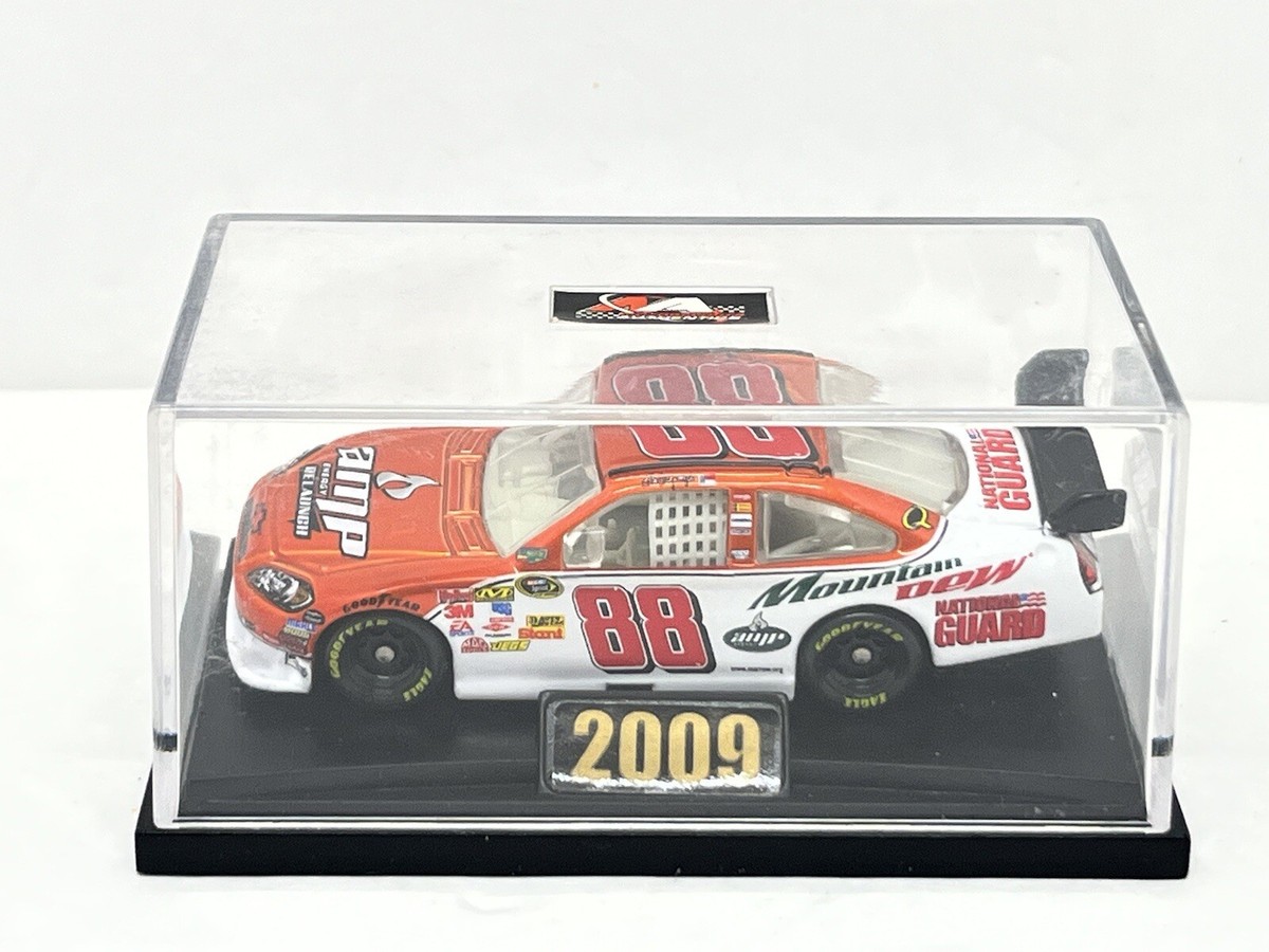Dale Earnhardt Jr #88 Amp Énergie / National Garde 2009 1:24