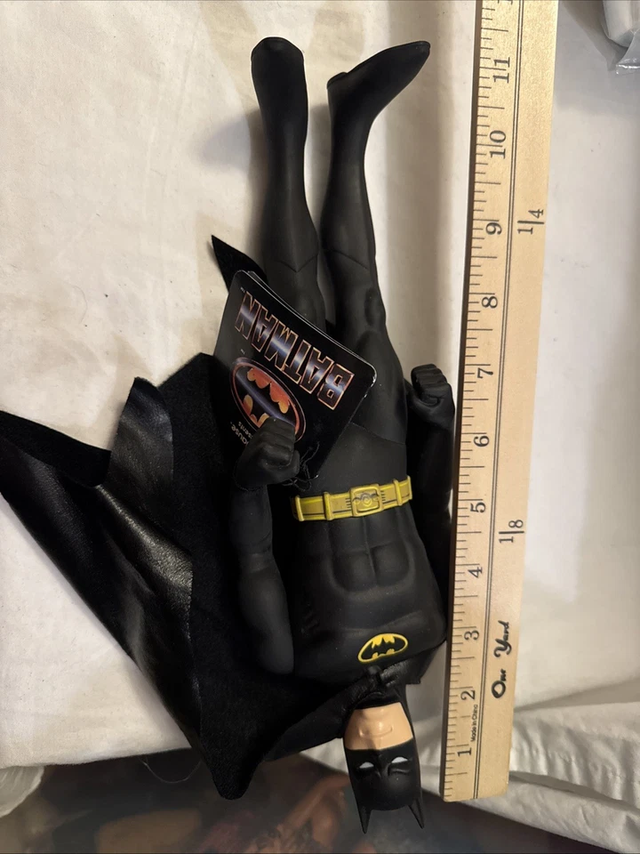 复古蝙蝠侠 1989 年人偶 11 英寸掌声 DC 漫画原标签状况完好 — 第 2/4 张图片