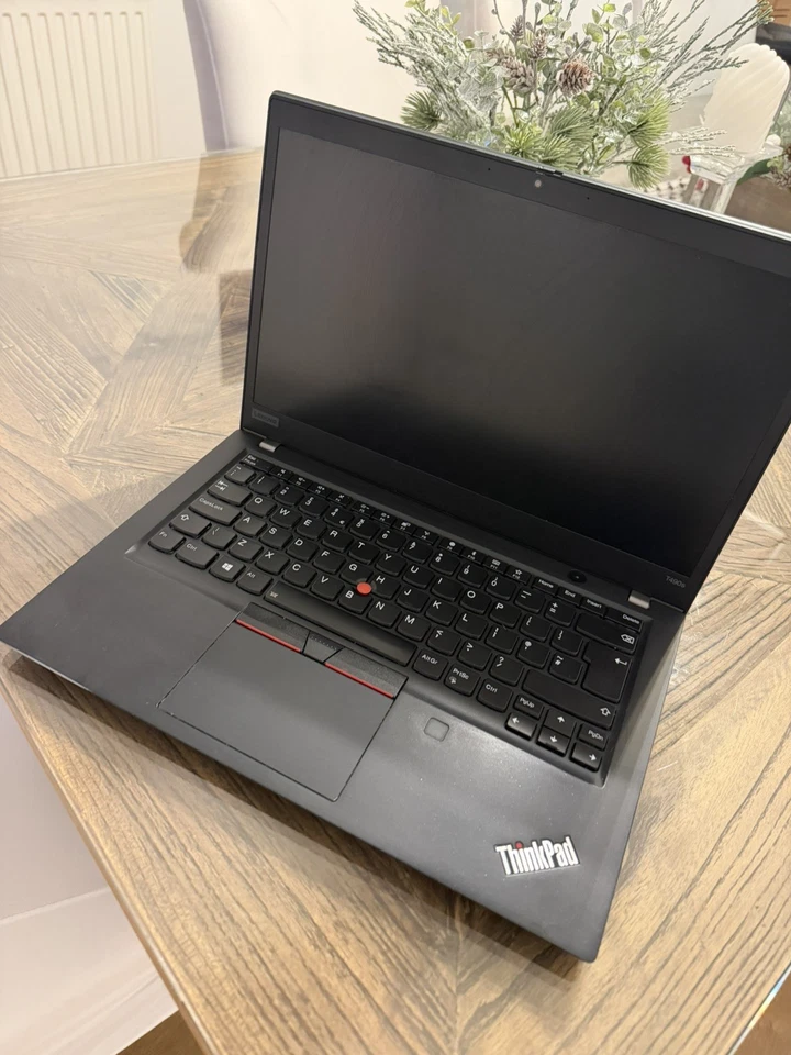 Lenovo T490s i5-8250U 8GB 250GB NVMe SSD Good Condition Charger Not Included - Image 3 of 4
