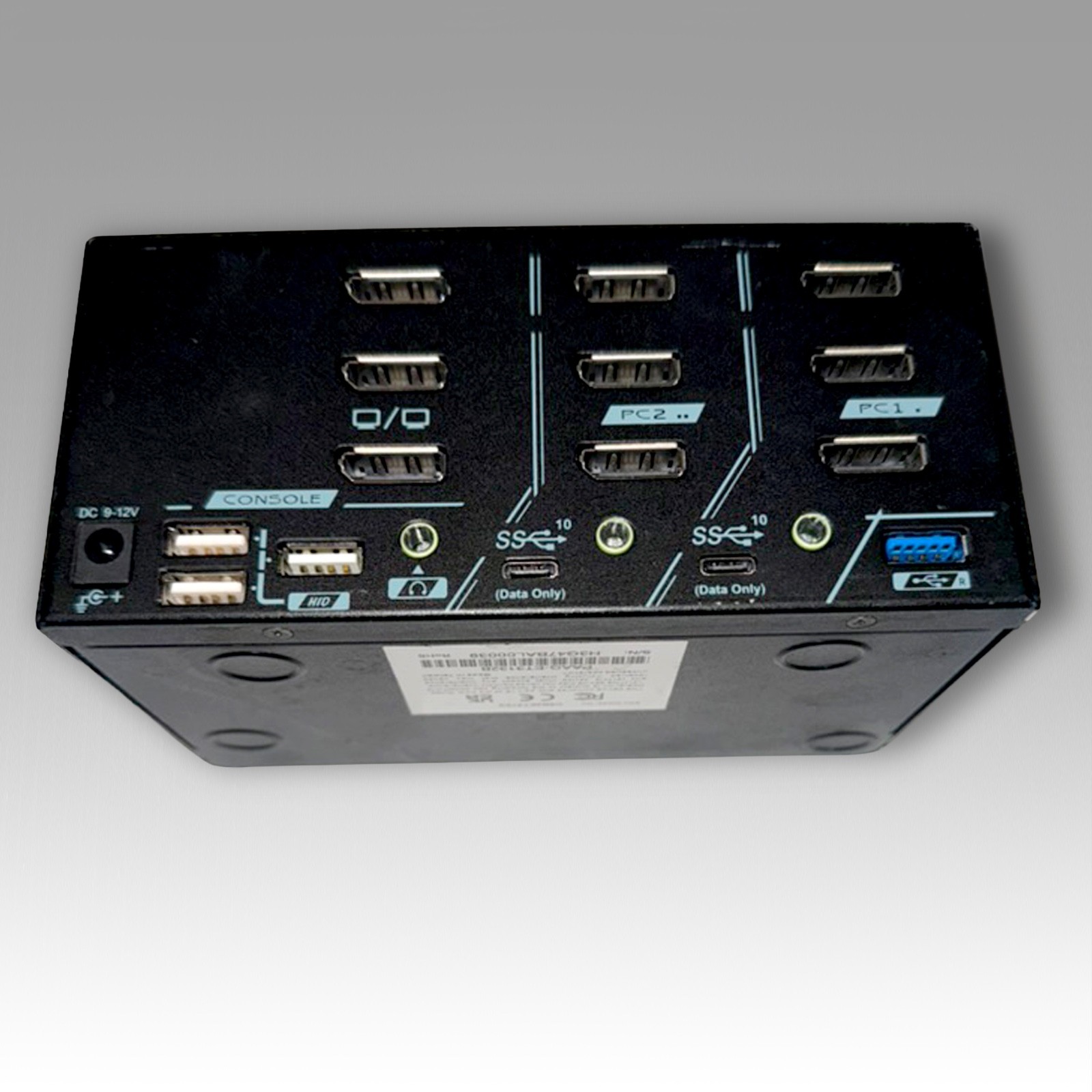 Level1Techs PAAG-ET3132B Interruttore KVM triplo monitor DP 1,4 2 PEZZI foto 2