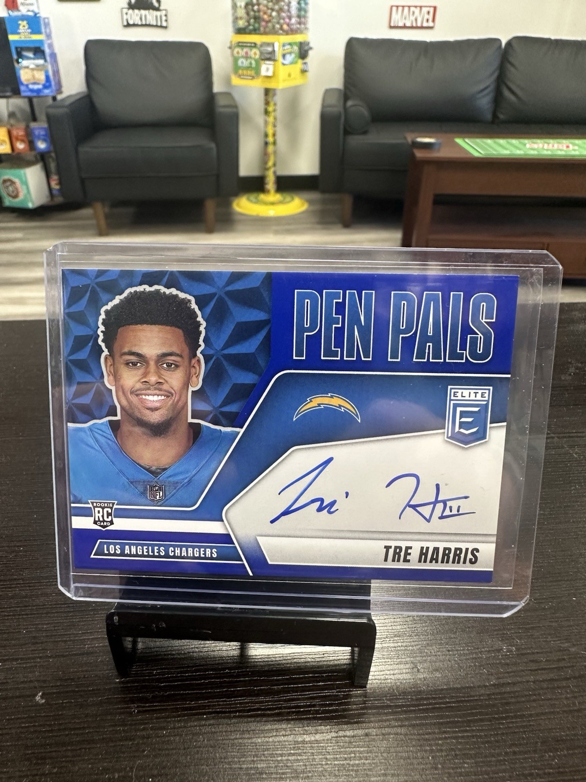 2025 Panini Donruss Elite Football Pen Pals Rookie Auto Tre Harris Blue