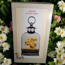 Cracker Barrel Welcome Lantern Light Up Continual Motion Glitter Globe NIB Chick