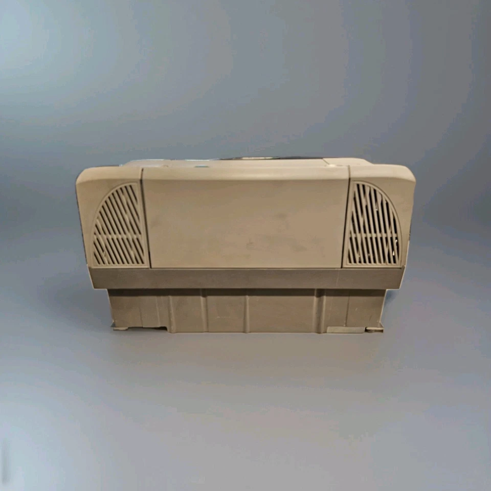 Control Techniques SK4401 Commander SK 37KW / 30KW inversor accionamiento de CA probado Foto 2 de 4