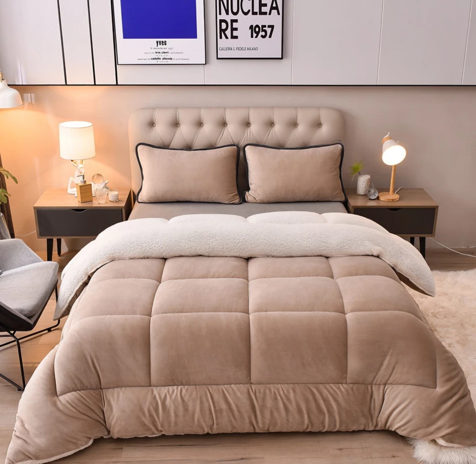 Edredón con peso de lujo beige arena de SnoozeStyle - 11 lb Foto 4 de 4