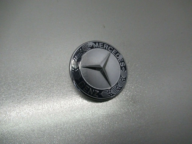 1298880116 эмблема мерседес