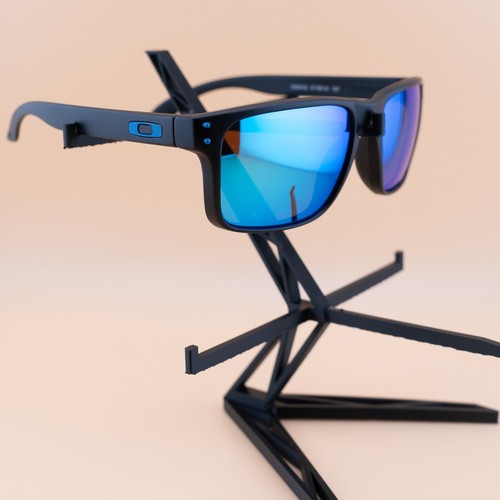 New Oakley Holbrook Polarized & Prizm Sunglasses Black/Blue - Picture 2 of 3