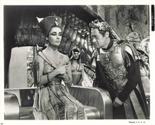 FOTO KINO 1963 CLEOPATRA ELIZABETH TAYLOR RICHARD BURTON REX HARRISON