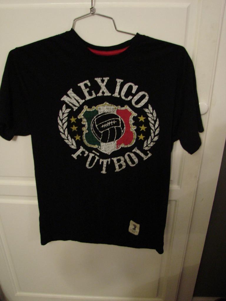 Mexico Futbol FIFA World Cub Brasil Shirt Size Medium NICE