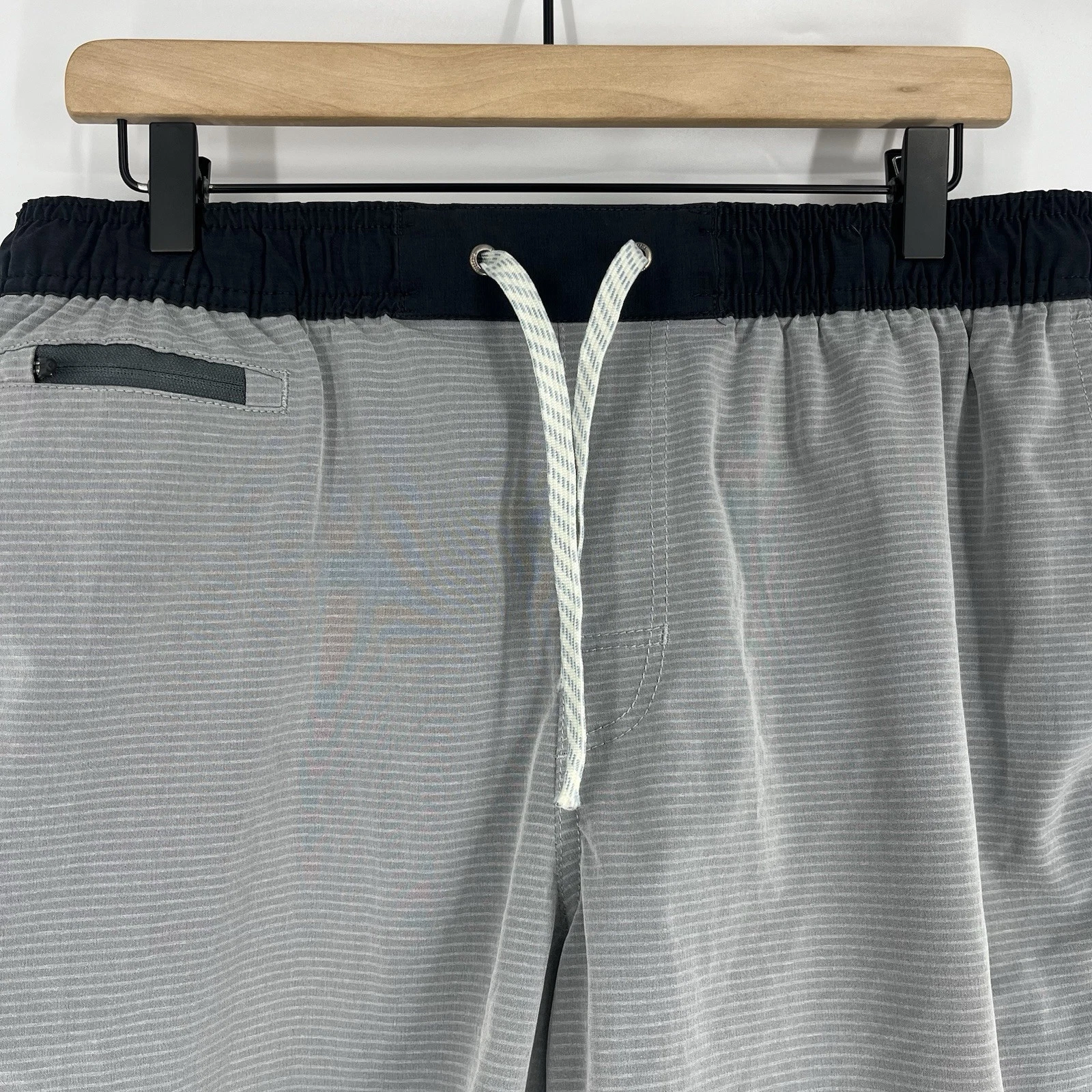 vuori banks athletic unlined gym training run shorts