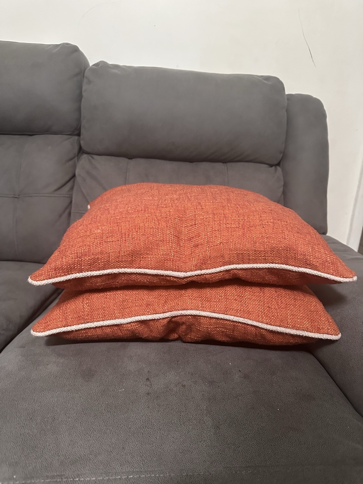 Set of 2 Coral Cushions – 45cm x 45cm