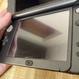 New Nintendo 3DS XL Metallic Black USA With Charger And Stylus