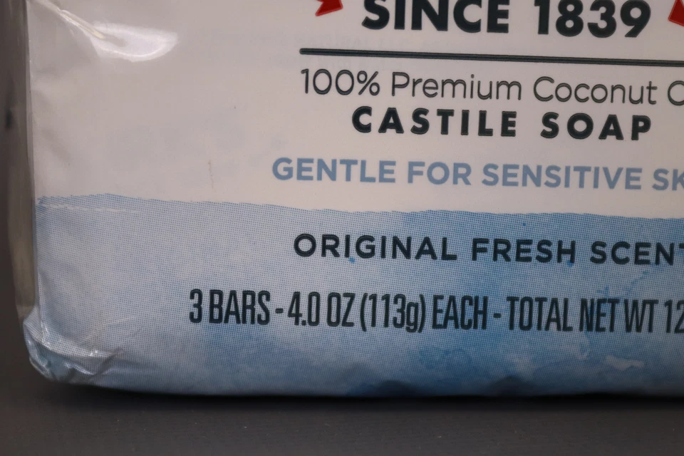 Jabón en barra natural Kirk's Original Coco Castile 4 oz 3 unidades Foto 4 de 4