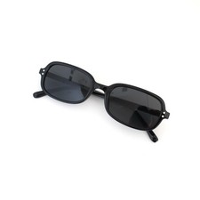 Fashionable Women's Sunglasses Square, Retro Modern Design