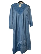 VTG Vanity Fair  Blue Nylon & Lace Sleeveless Nightgown MP Made In USA