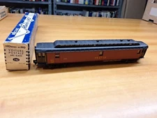 Hornby Acho 742 French Railways SNCF HO Scale Postal Carriage 45584