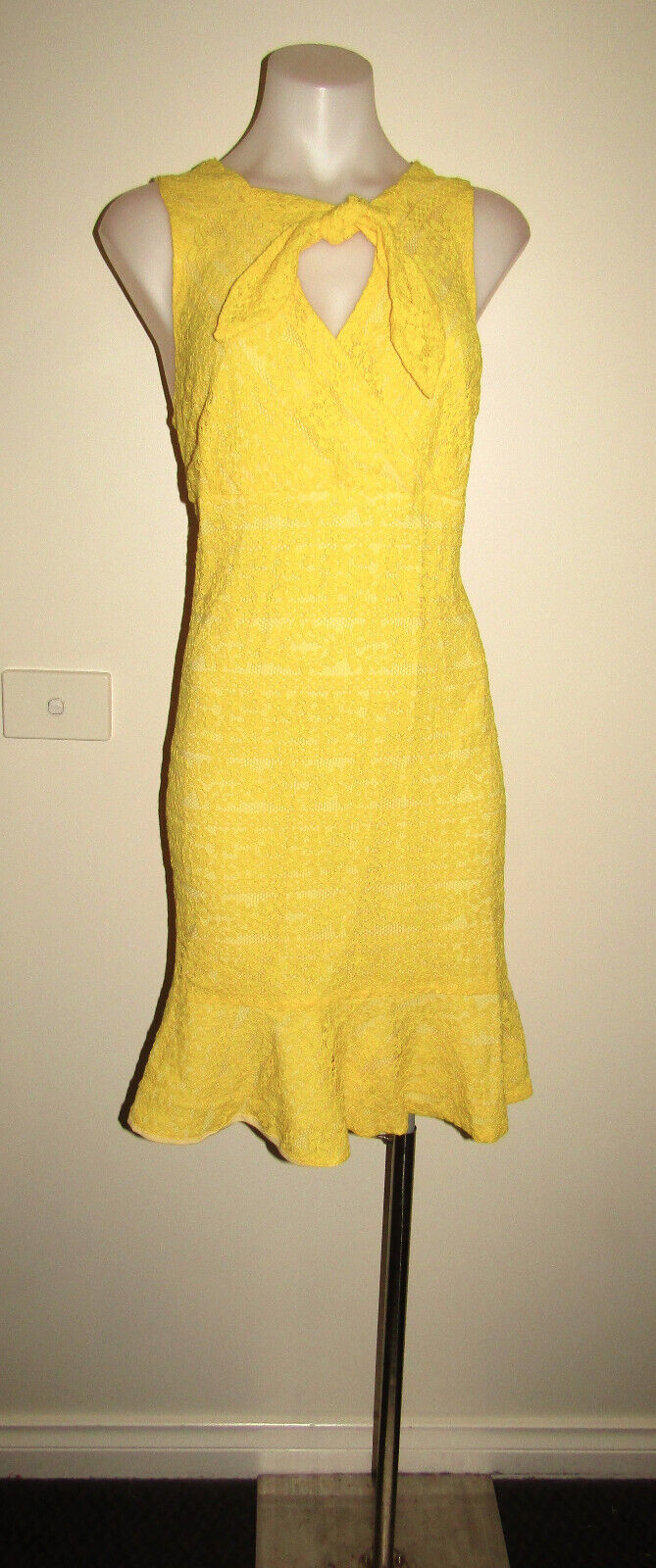 Picture 1 of 6