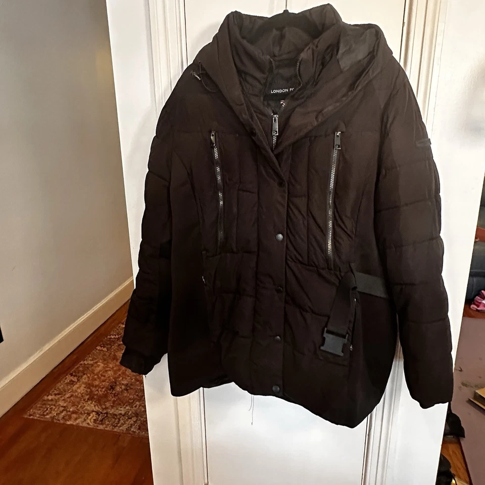 Chaqueta acolchada London Fog para mujer con cinturón de capucha cremallera completa y broches de presión usada en excelente estado XXL para mujer Foto 2 de 4