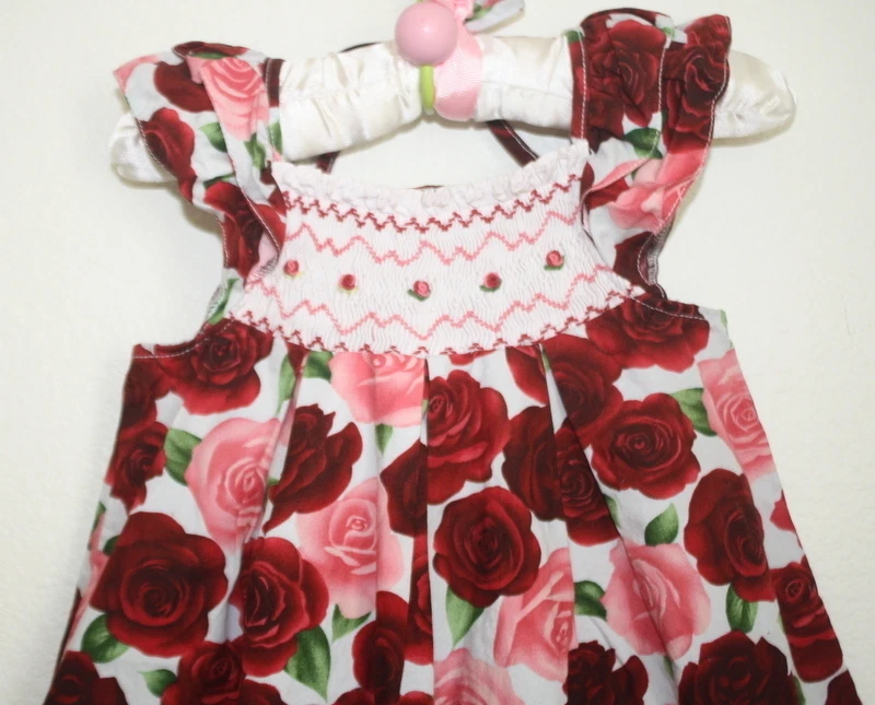P'tite mom Boutique Designer Smocked Roses Bouquet Dress Girl Size 2T Gorgeous - Image 2 of 3