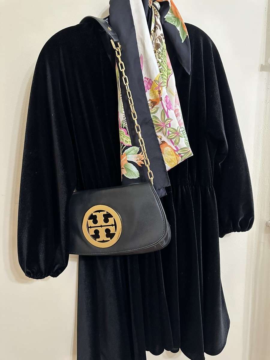 Tory burch Gold Metal logo Black leather Crossbag or handbag Tory burch Gold Metal logo Black leather Crossbag or handbag