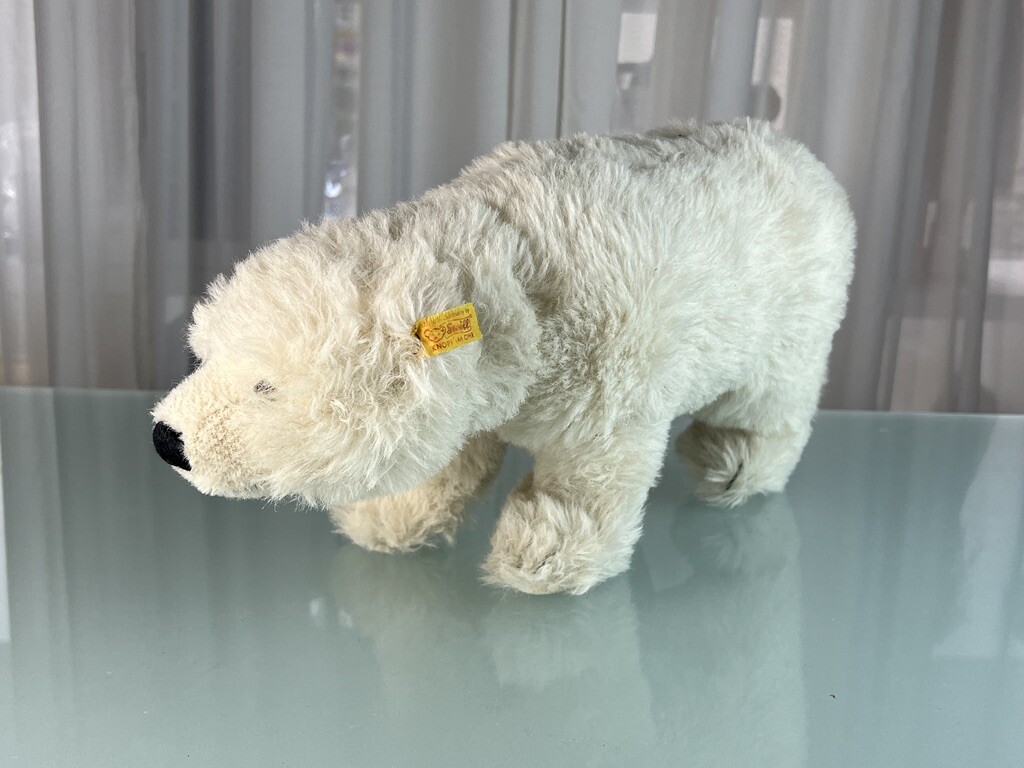 シュタイフ★Hockey Player Bear★ホッケープレイヤーSteiff シュタイフ☆Hockey Player Bear☆ホッケープレイヤーSteiff
