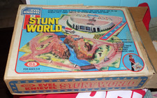 Vintage 1970's Ideal Rare EVEL KNIEVEL STUNT WORLD PLAYSET with box 