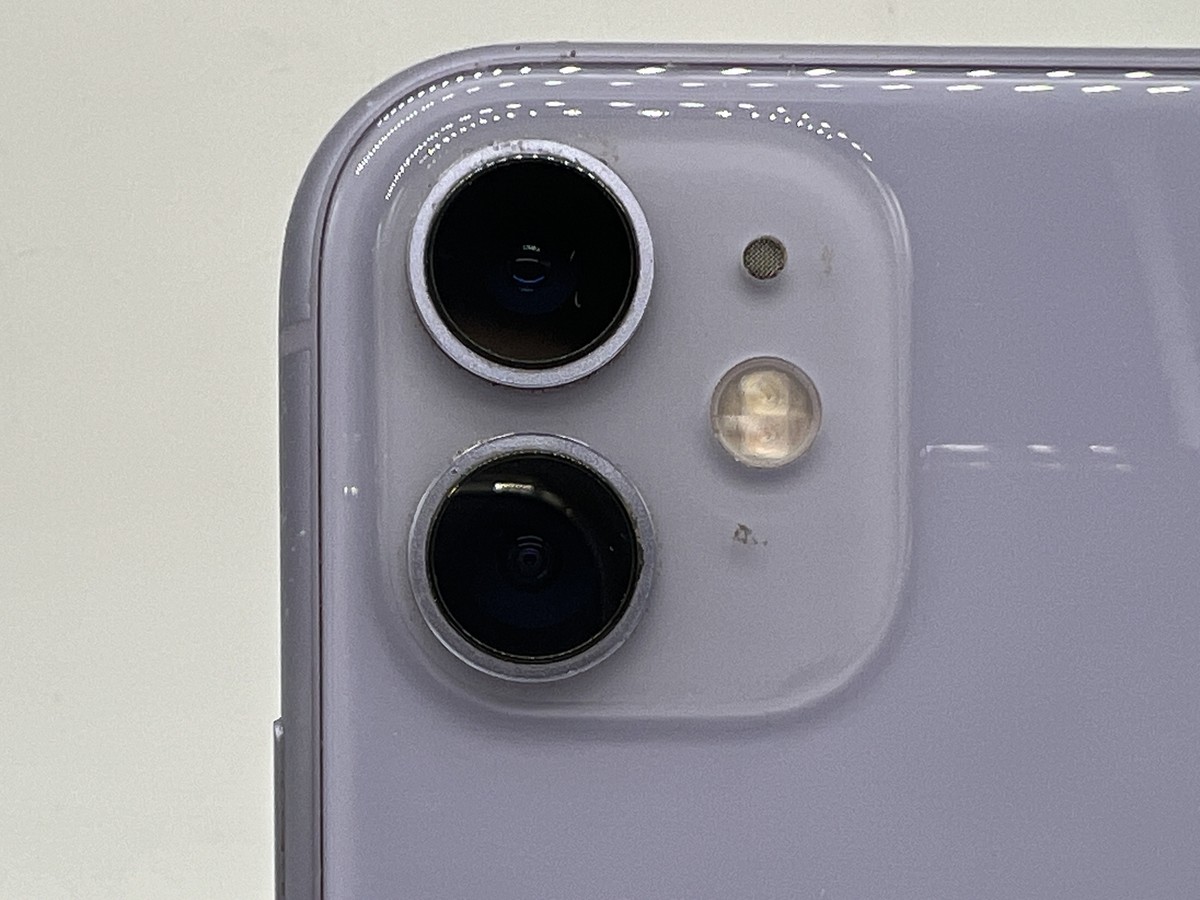 Apple iPhone 11 A2111 MWJJ2LL/A 64GB 17.5.1 Unlocked Purple Apple iPhone 11 A2111 MWJJ2LL/A 64GB 17.5.1 Unlocked Purple