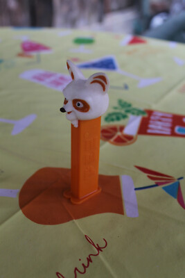 PEZ Spender Kung Fu Panda Meister Shifu (oranger Fuß 7,5 cm)  