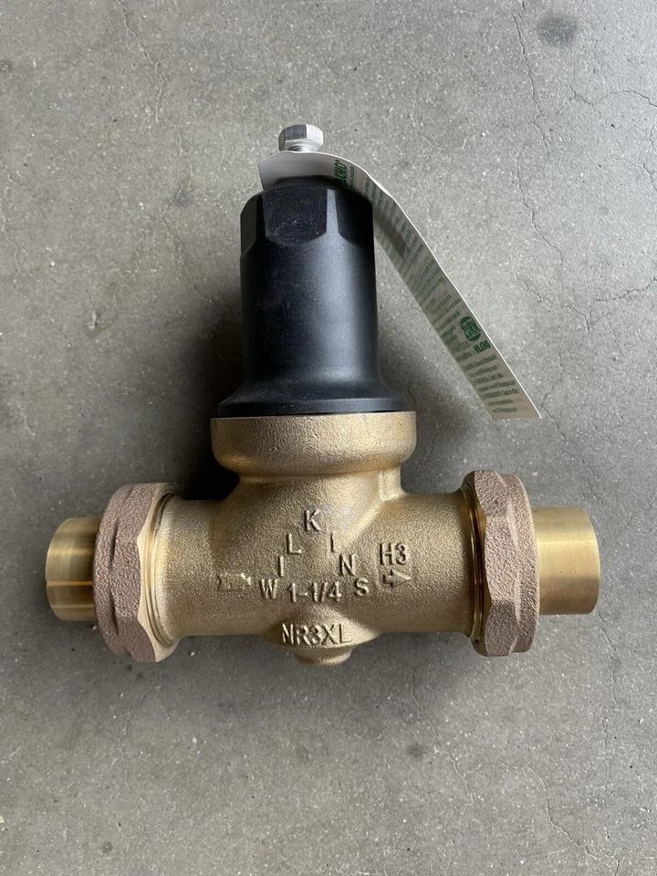 Zurn Wilkins NR3XL 1-1/4" Pressure Reducing Valve