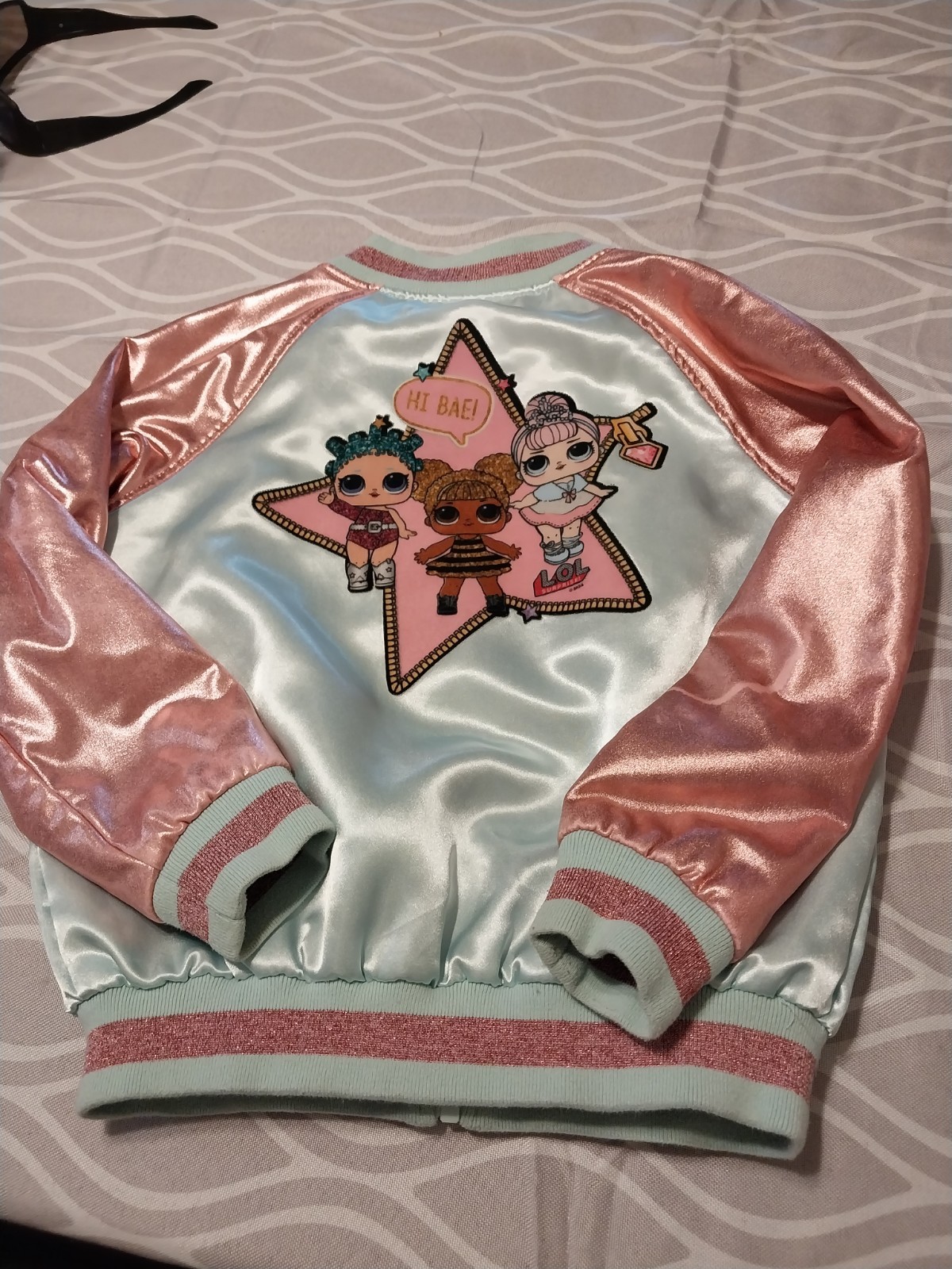 Picture 1 of 4