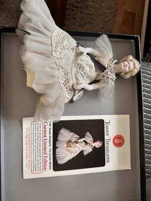 Peggy Nisbet / Tower Treasures Royal Historical Doll Collection Limited Editions