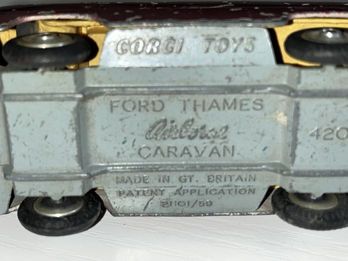 Corgi Toys 420 Ford Thames Airbourne Caravan Vintage Diecast Car Van Model - Picture 11 of 12