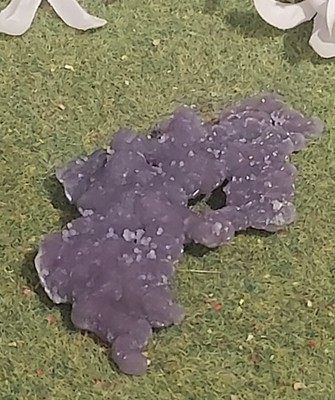 Traubenachat/lila botryoidales Chalcedon natürliche mineralische Probe 25g