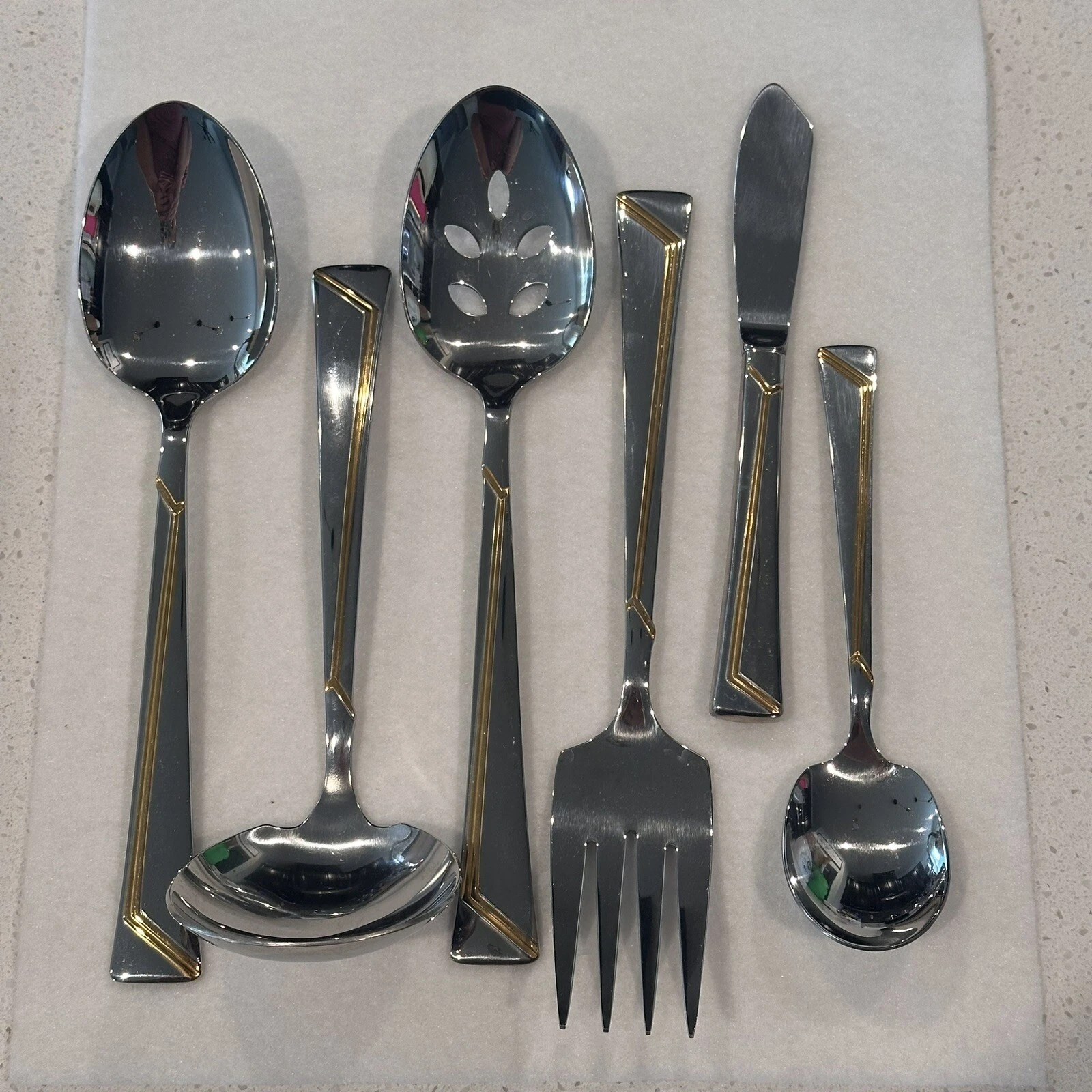Set of 6 Oneida GOLDEN ERA Serving Utensils Stainless Steel Flatware Gold Accent
