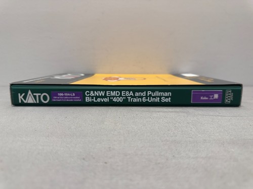 Kato 106-104-LS N Scale C&NW EMD E8A & Pullman Bi-Level "400" Train 6-Unit-Set - Picture 11 of 14