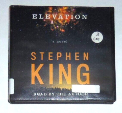 Elevation by Stephen King Audiobook on 3 CD's w/Binder Style Case VGC