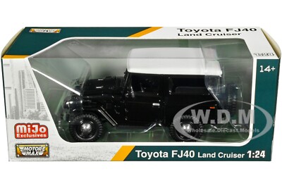 TOYOTA FJ40 LAND CRUISER BLACK 1/24 DIECAST MODEL CAR BY MOTORMAX