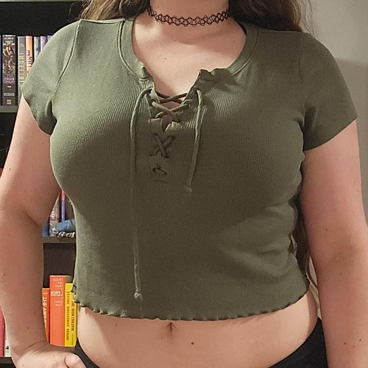 M 'Hollister: Must Have Collection' laced front cropped t-shirt w/ lettuce  hem