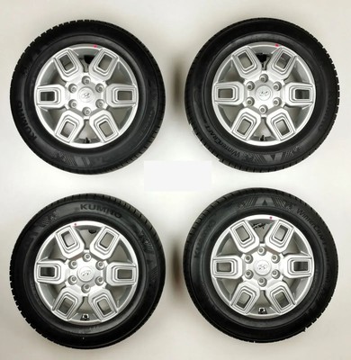 Hyundai Staria Typ US4 Räder 52910-CG100 6,5x17 Et 48 Silber 215/65R17 Kumho RDK