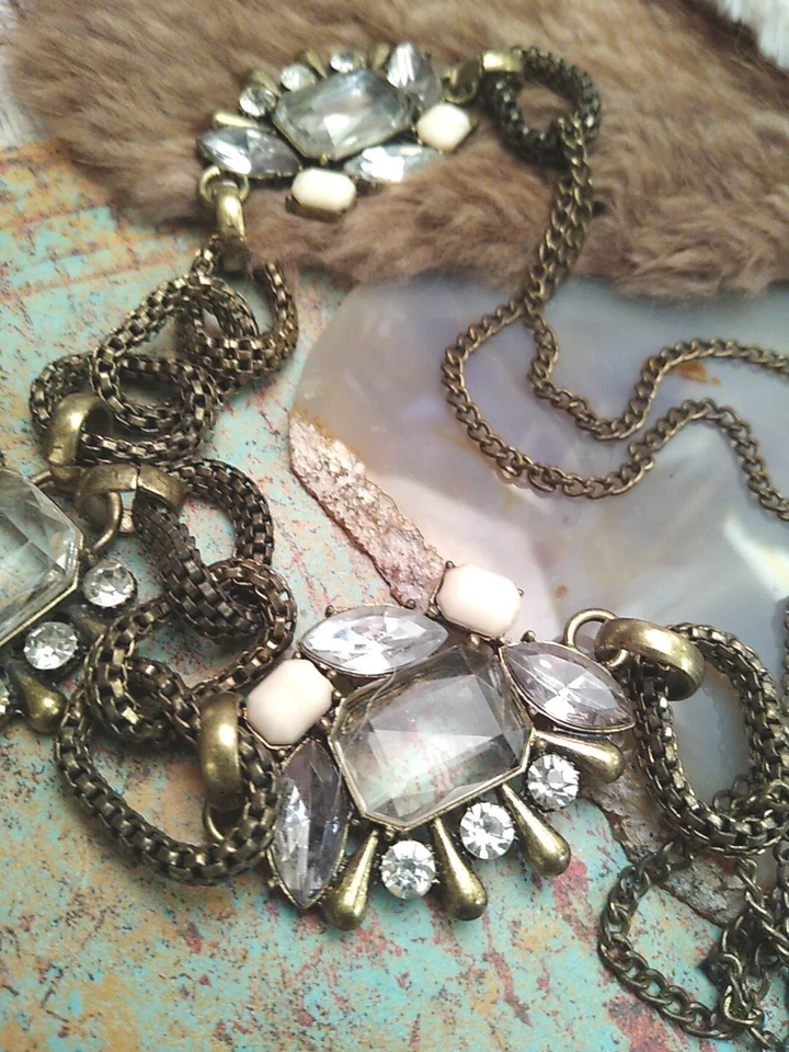 ROBERT ROSE Tono Latón Antiguo, Estrás Grueso, Piedras AB, ¡Collar Borla! Foto 3 de 4