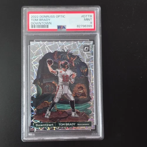 Panini 2022 Donruss Optic Downtown Tom Brady DT-TB Prizm PSA 9 Buccaneers