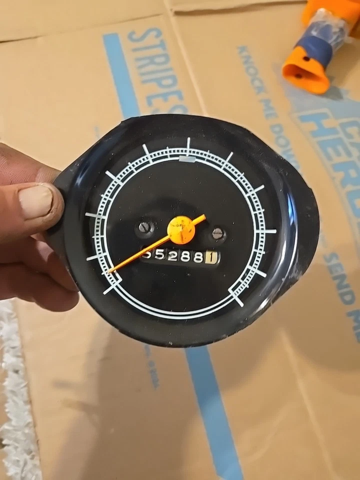 1967 - 72 Chevy/gmc Truck OEM Speedometer Gauge For Chevy Pickup Truck C10 K5  - Image 2 of 4